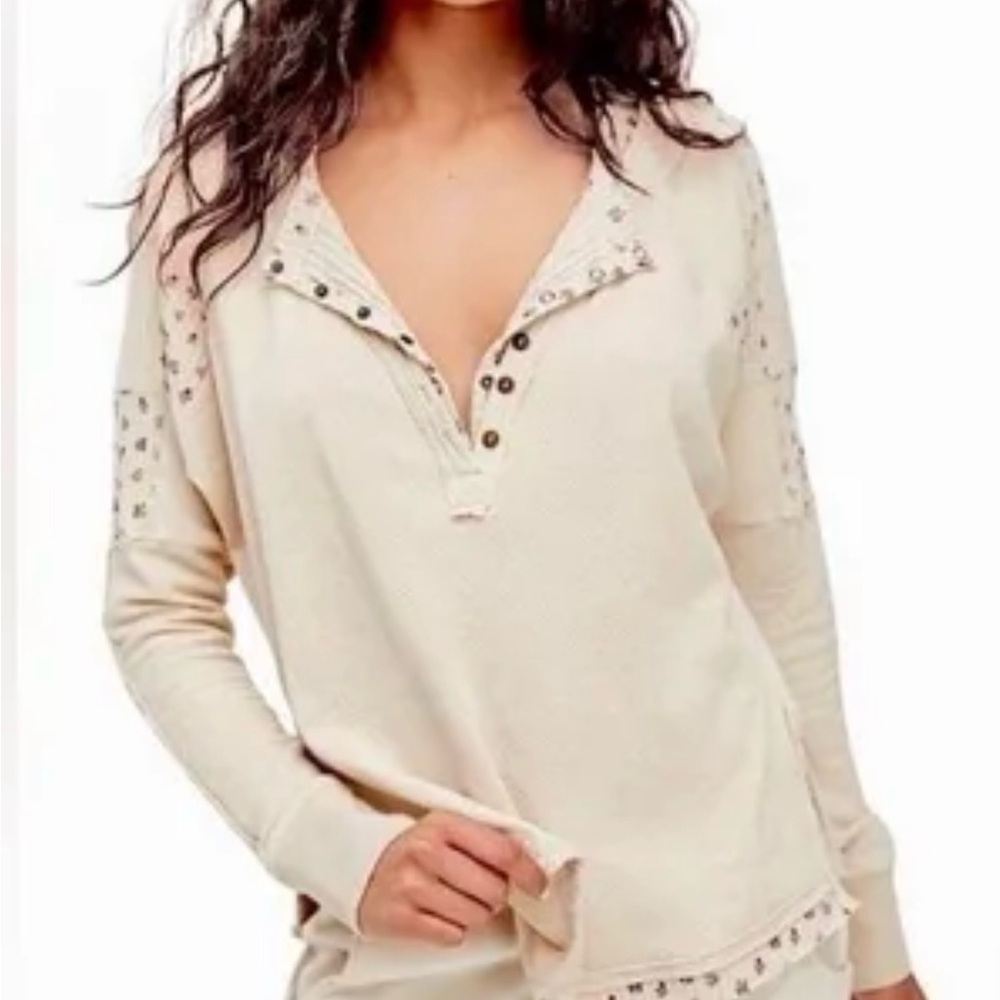 Free People size medium thermal, heart-to-heart shirt